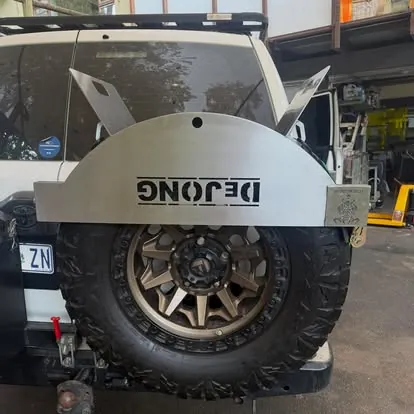 Spare-wheel braai: A braai that lives on the back of a 4x4.